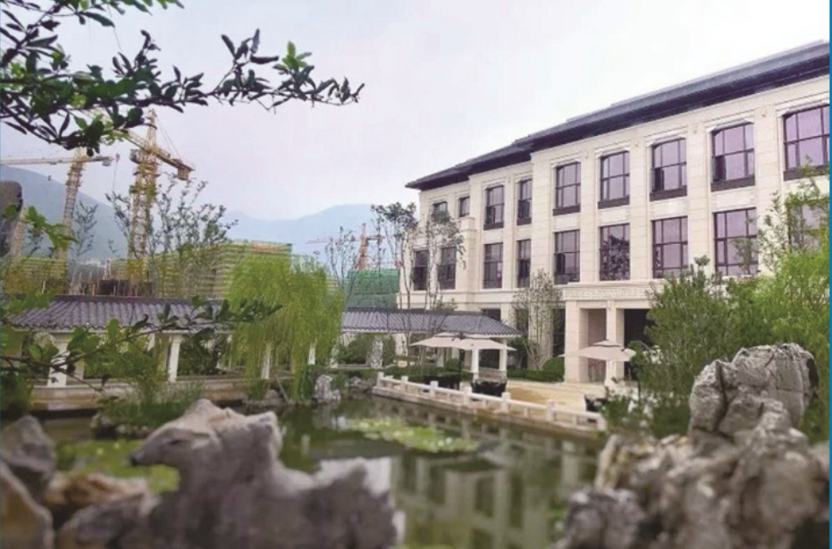 綠(lǜ)城(chéng)西(xī)山(shān)桃花(huā)源